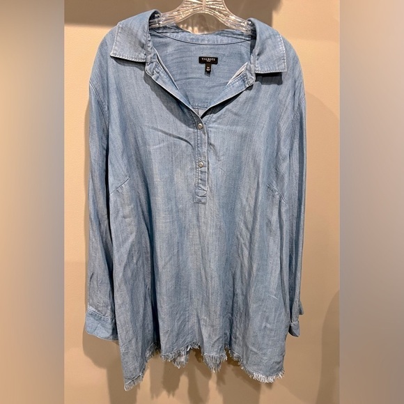 Torrid Women’s Tunic Denim/Lyocell Top 3X Adjustable Sleeve Fringe Bottom Edge - Picture 1 of 9